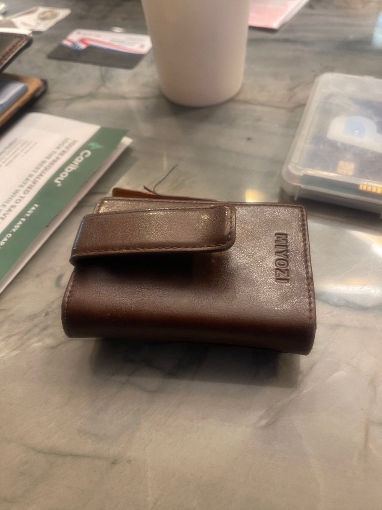 Izod Brown Leather Key  Card Holder With Clip